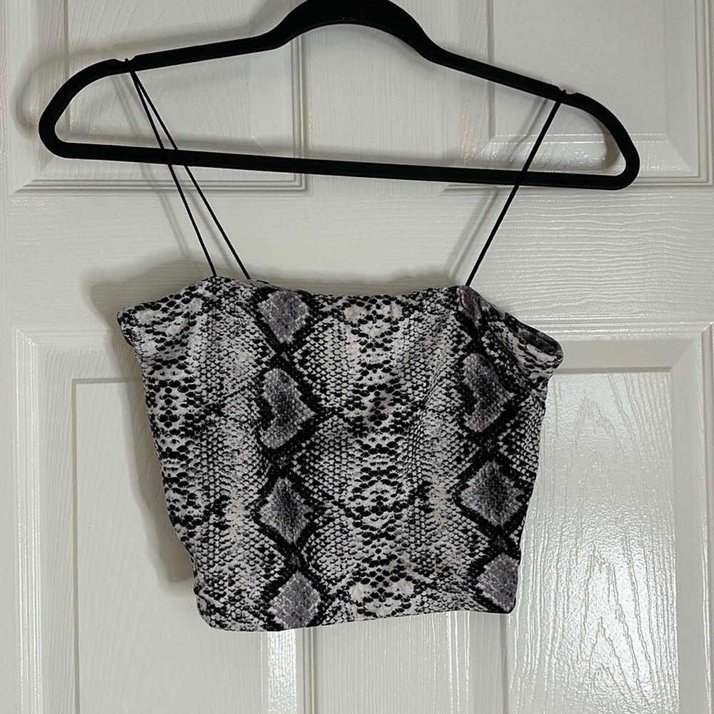 Snake print crop